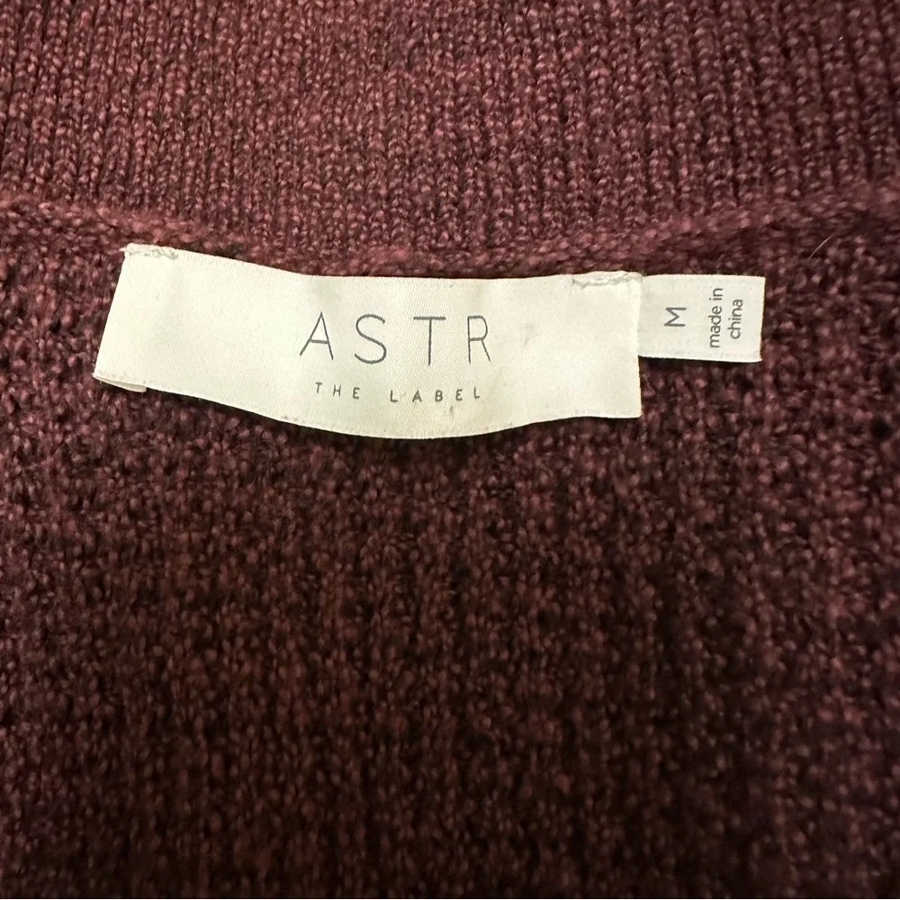ASTR The Label Stephanie V Neck Wrap sweater in Burgundy Medium - Picture 10 of 11